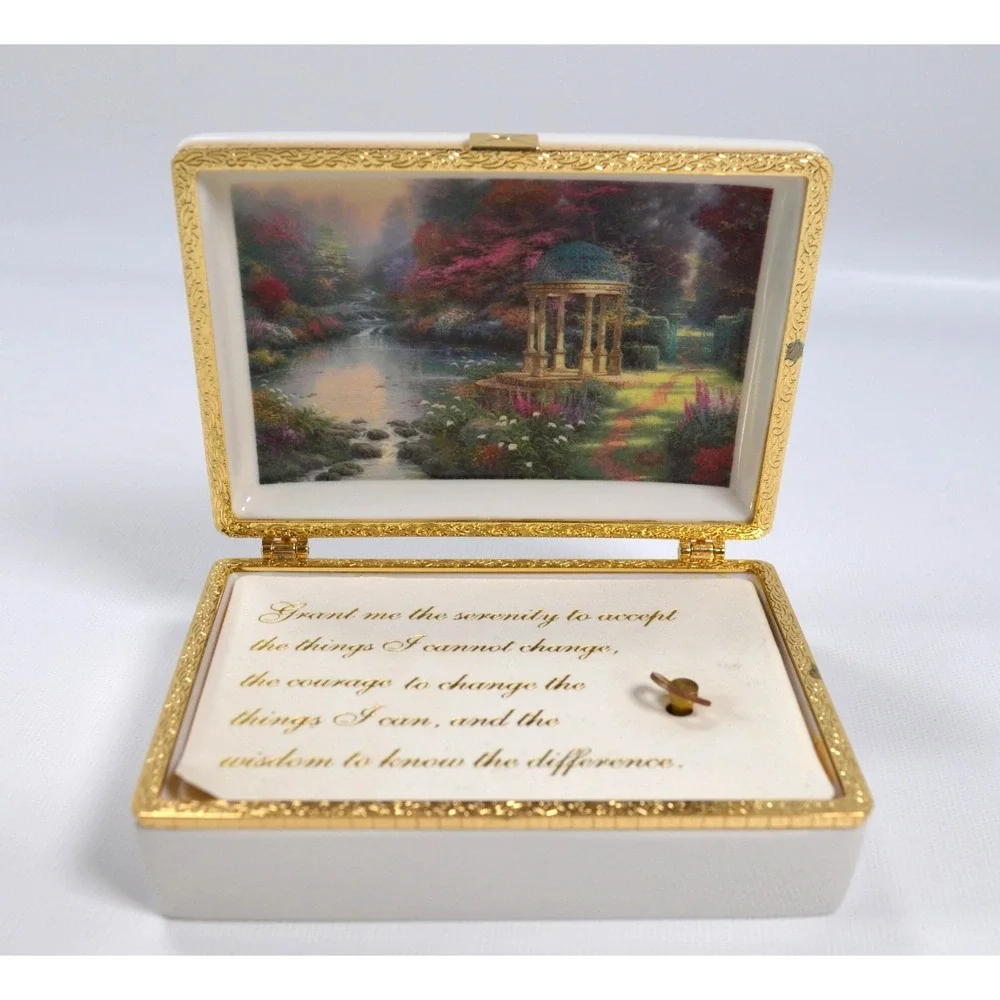 Thomas Kinkade Serenity Prayer Music Box #A39829 Amazing Grace 2005
